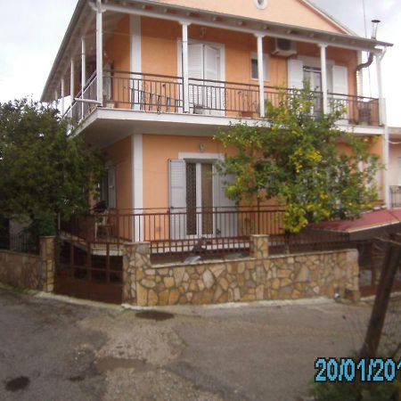 George'S House Appartement Ágios Matthaíos Buitenkant foto